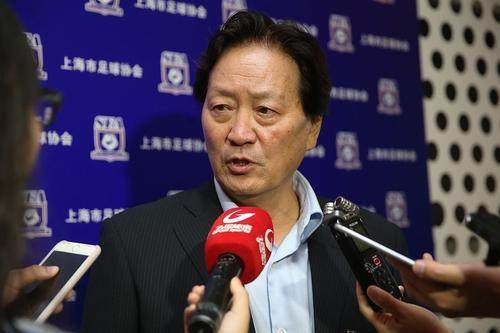星空体育-朱广沪：韦世豪等球员适合留洋 李铁性格永不言败
